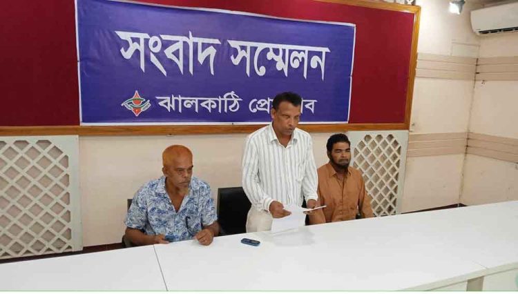 উৎকোচ দিতে ব্যর্থ হওয়ায় মামলা দিয়ে হয়রানির অভিযোগ