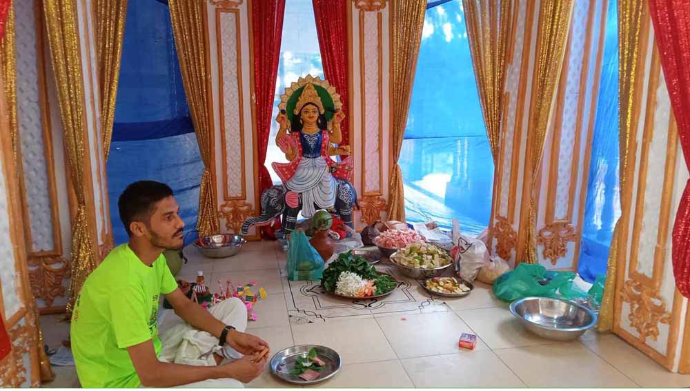 ঝালকাঠিতে সার্বজনিনভাবে শ্রী শ্রী বিশ্বকর্মা পূজা অনুষ্ঠিত