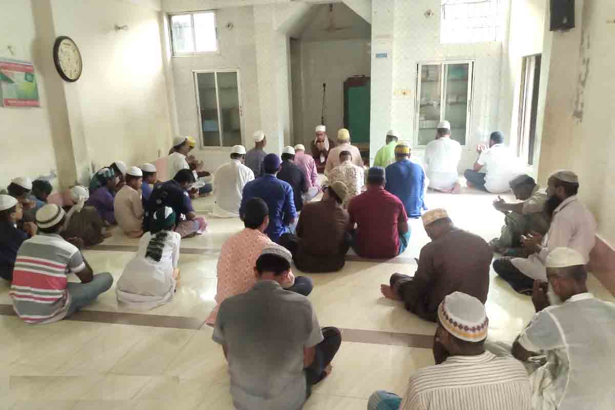 কাঠালিয়ায় আওয়ামীলীগ নেতা মনিরুজ্জামানের উদ্যোগে ঈদে মিলাদুন্নবী (সা.) উপলক্ষ্যে দোয়া মোনাজাত