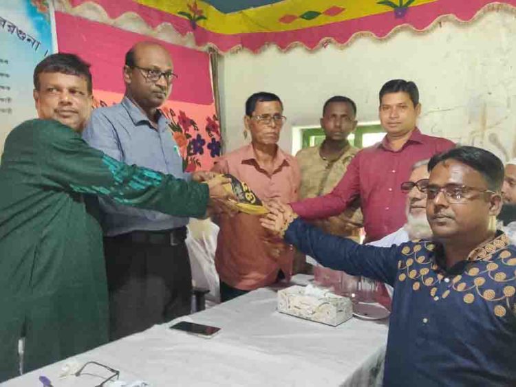 বামনার রামনায় শের-ই – বাংলায় প্রাক্তন শিক্ষক ও কর্মচারীদের বিদায়ী সংবর্ধনা