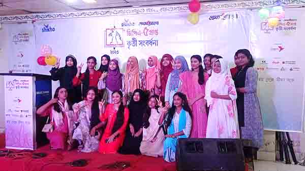 ঝালকাঠিতে জিপিএ ৫- প্রাপ্ত কৃতী শিক্ষার্থীদের সংবর্ধনা