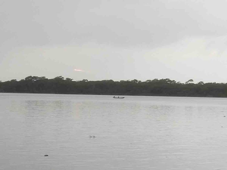 বরগুনায় প্রবল বর্ষনে জনজীবন চরম ভোগান্তিতে