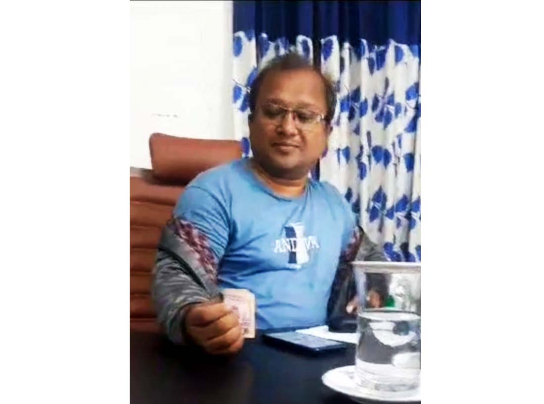 নলছিটিতে এলজিইডি প্রকৌশলীর ঘুষের ভিডিও ভাইরাল