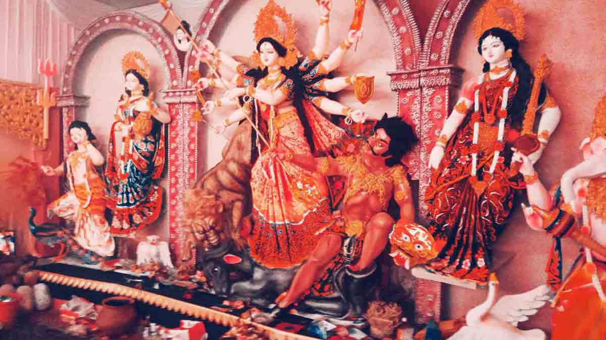 ঝালকাঠিতে মহানবমীতে হিন্দু সম্প্রদায়ের সর্বাধিক মানুষ দূর্গা দেবীর দর্শন করবেন