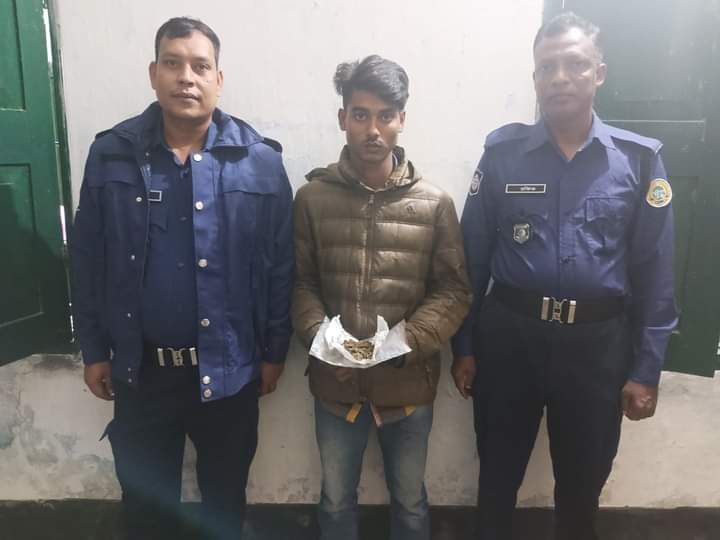 বামনায় গাজা সহ আটক এক