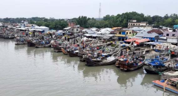 আগামীকাল শেষ ২২ দিনের নিষেধাজ্ঞা জেলেরা নামবে সাগরে, ইলিশ আহরনে