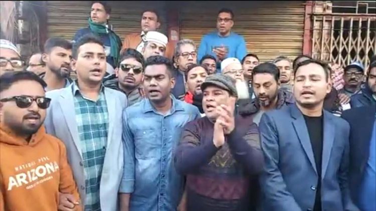ঝালকাঠিতে অবরোধের বিরুদ্ধে যুবলীগ ছাত্রলীগের মোটরসাইকেল মিছিল