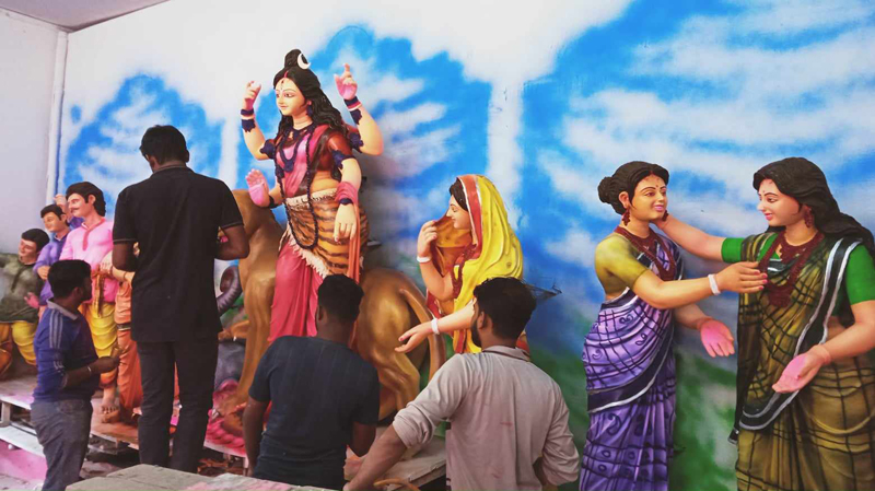 ঝালকাঠিতে বিভিন্ন পূজা মন্ডবে হিন্দু সম্প্রদায়ের শ্রী শ্রী জগৎধাত্রী পূজা অনুষ্ঠিত