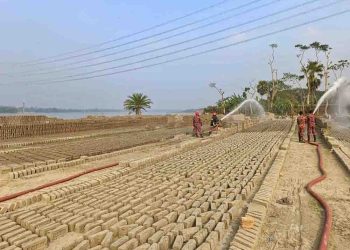 অনুমোদনহীন ইটভাটায় অভিযানে এক লাখ টাকা জরিমানা