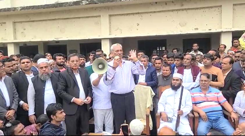 কাঠালিয়ায় বিএনপি’র নেতাকর্মীদের নিয়ে আওয়ামী লীগের সমাবেশে-শাহজাহান ওমর