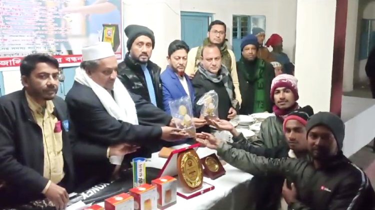 কাঠালিয়ায় ব্যাডমিন্টন টুর্নামেন্টের ফাইনাল খেলা অনুষ্ঠিত