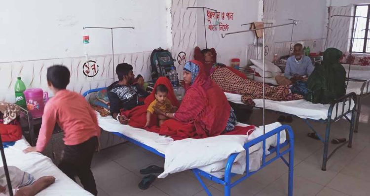 ঝালকাঠিতে শীতে প্রকোপ বৃদ্ধির সাথে হাসপাতালে রোগীর সংখ্যা বৃদ্ধি