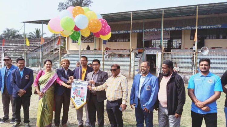 ঝালকাঠিতে টি-টুয়েন্টি ক্রিকেট টুর্নামেন্টের উদ্বোধন
