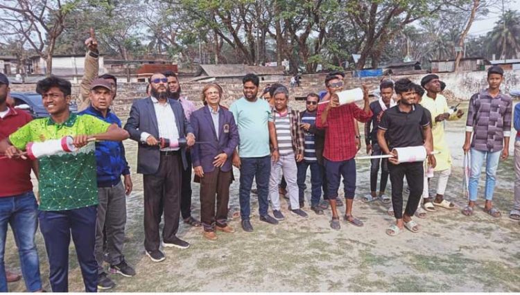 ঝালকাঠিতে চিরায়ত বাংলার লোকজ ঘুড়ি প্রতিযোগিতা অনুষ্ঠিত