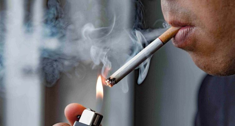 সিগারেট খাওয়া মাকরুহ নাকি হারাম?