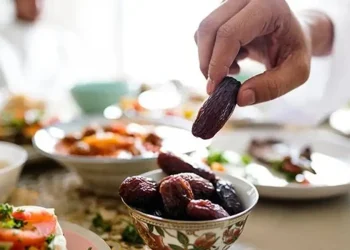 ইফতারে দোয়া না পড়লে কি শুদ্ধ হবে রোজা?