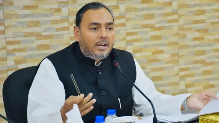 ভুল স্বীকার করে ক্ষমা চেয়েছেন বাণিজ্য প্রতিমন্ত্রী
