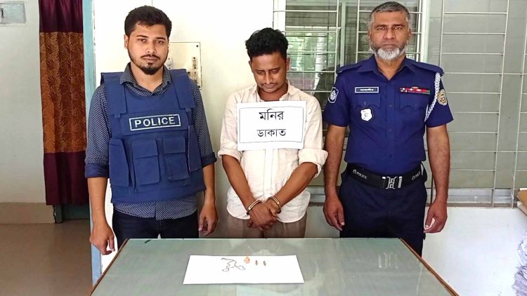 কাঠালিয়ায় বীর মুক্তিযোদ্ধার বাড়িতে ডাকাতির ঘটনায় গ্রেফতার-১, স্বর্ণালংকার উদ্ধার