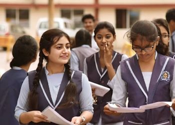 স্কুলের সাপ্তাহিক ছুটি শনিবার বাতিল করা হচ্ছে!