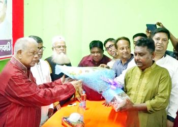 দেশের বিরুদ্ধে ষড়যন্ত্র মোকাবেলায় সাংবাদিকদের সহযোগিতা প্রয়োজন	– আমির হোসেন আমু এমপি
