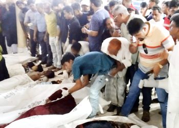 ঝালকাঠিতে ট্রাক চাপায় নিহত ১৪ জনের পরিচয় পাওয়া গেছে