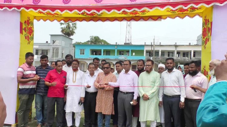 কাঠালিয়ায় প্রাণিসম্পদ প্রদর্শনী মেলা অনুষ্ঠিত