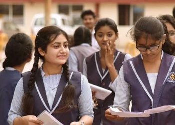 সারাদেশে বৃহস্পতিবার পর্যন্ত স্কুল বন্ধের নির্দেশ দেয়া হয়েছে