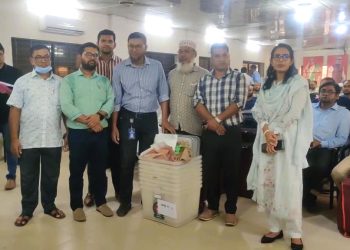 ঝালকাঠিতে দুটি উপজেলার নির্বাচনের সরঞ্জামাদি বিতরণ