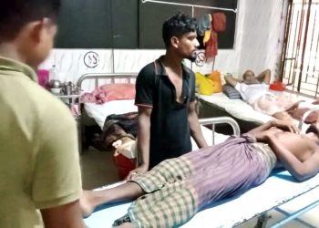 ঝালকাঠিতে আনারস প্রতীকের দুই কর্মীকে কুপিয়ে আহত
