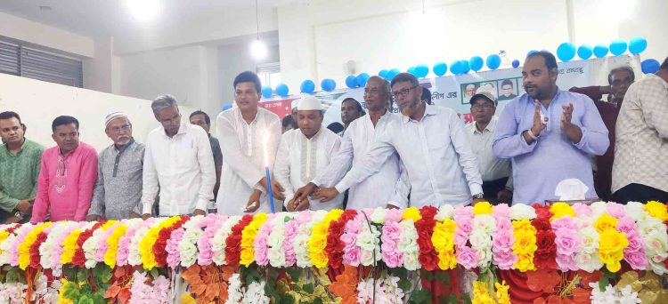কাঠালিয়ায় বর্ণাঢ্য আয়োজনে আওয়ামী লীগের প্রতিষ্ঠাবার্ষিকী পালিত