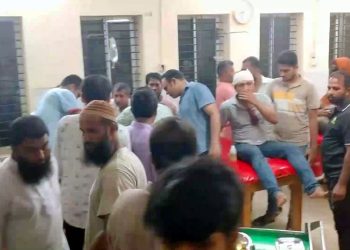ঝালকাঠির রাজাপুরে দুই উপজেলা চেয়ারম্যান প্রার্থীর সমর্থকদের মধ্যে হামলায় মটর সাইকেল ভাঙচুর, আহত ২৫, পাল্ট-পাল্টি মামলা
