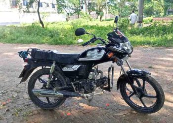 ঝালকাঠির সংবাদপত্র হকার সমিতির সভাপতির তেল ছাড়া মোটরসাইকেলে চালানো অলৌকিক বা মিরাকেল