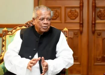 আমির হোসেন আমুর ব্যাংক হিসাব জব্দের নির্দেশ