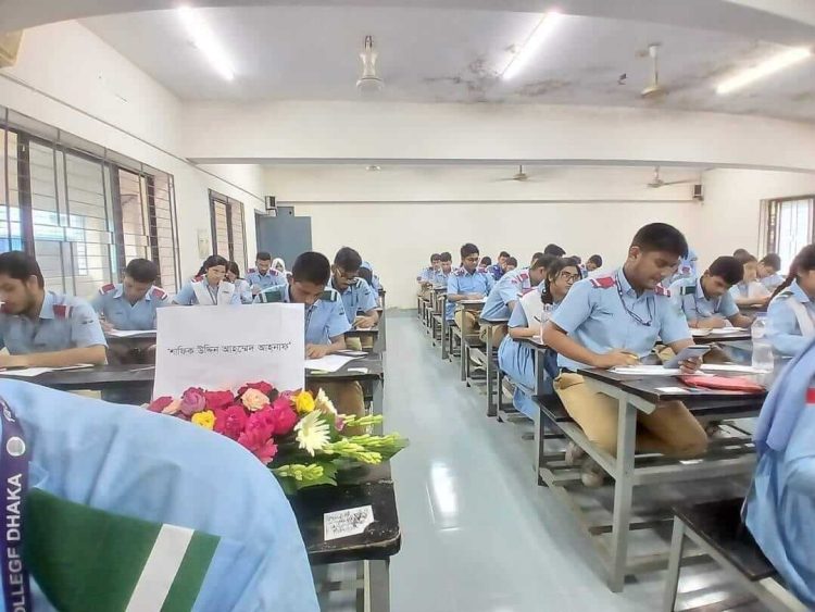 ক্লাসে নেই শহিদ উদ্দিন আহমেদ আহনাফ, ফুলে ফুলে আসন ভরিয়ে দিলো সহপাঠীরা