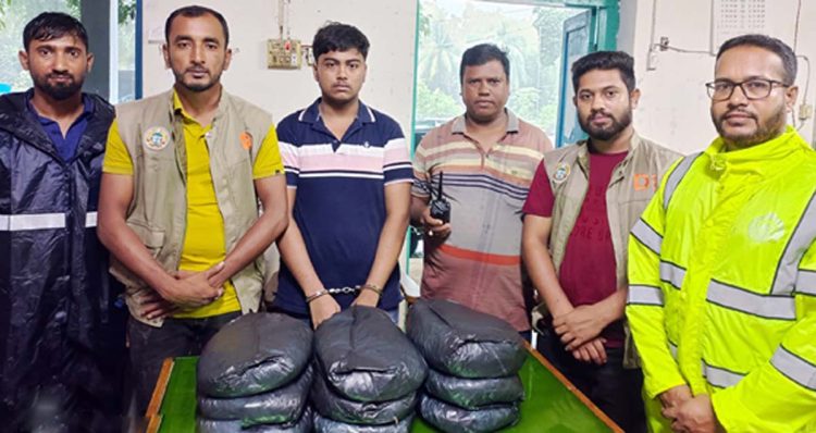 বরিশালে নয় কেজি গাঁজাসহ  বিক্রেতা গ্রেপ্তার