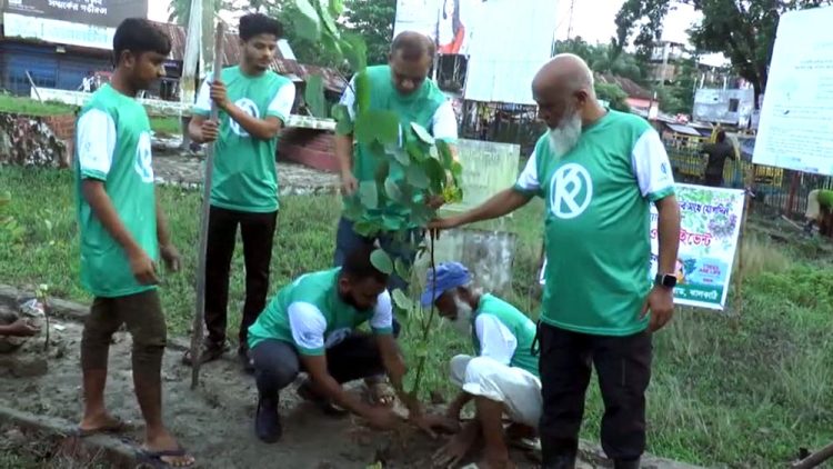 ঝালকাঠিতে পরিবেশের ভারসাম্য রক্ষায় বৃক্ষ রোপন
