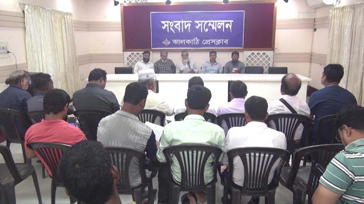 ঝালকাঠিতে সন্ত্রাসী কর্মকান্ড ঠেকাতে গিয়ে হামলার শিকার যুবদল নেতা