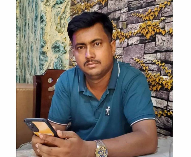 নলছিটিতে সাংবাদিককে কুপিয়ে জখম