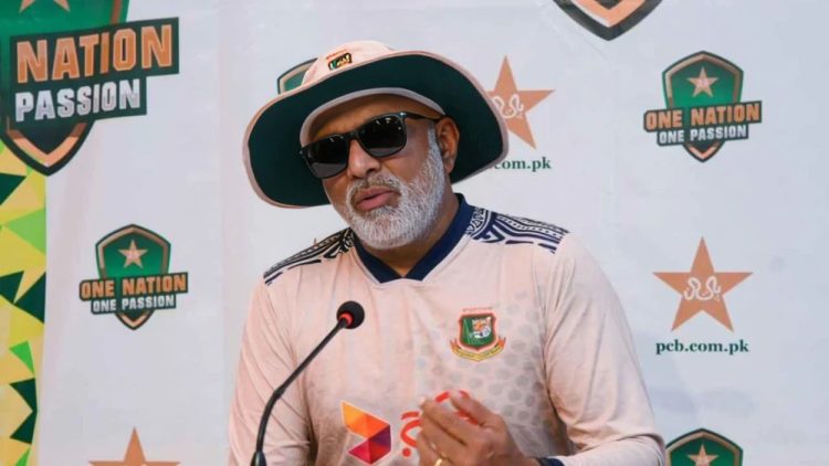 নিজের ভবিষ্যৎ নিয়ে কী বলছেন প্রধান কোচ হাথুরুসিংহে