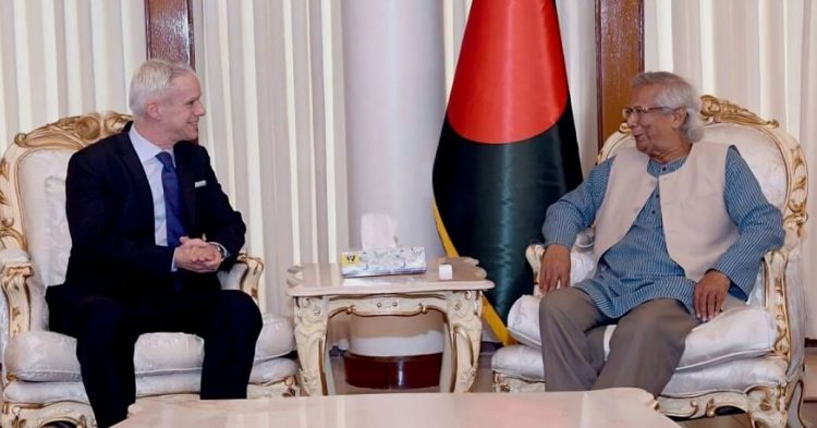 পাচারকৃত অর্থ ফেরাতে সুইজারল্যান্ডের সহযোগিতা চেয়েছেন ড. ইউনূস