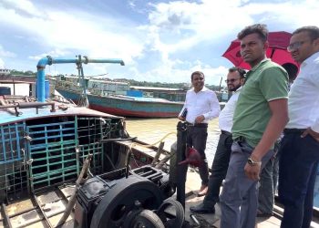 ঝালকাঠিতে অবৈধ বালু উত্তোলনের কাজে ব্যবহৃত ৫টি ড্রেজার জব্দ