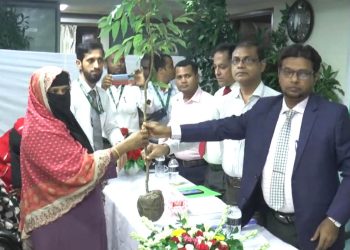 ঝালকাঠিতে ইসলামি ব্যাংকের উদ্যোগে বৃক্ষরোপণ কর্মসূচি