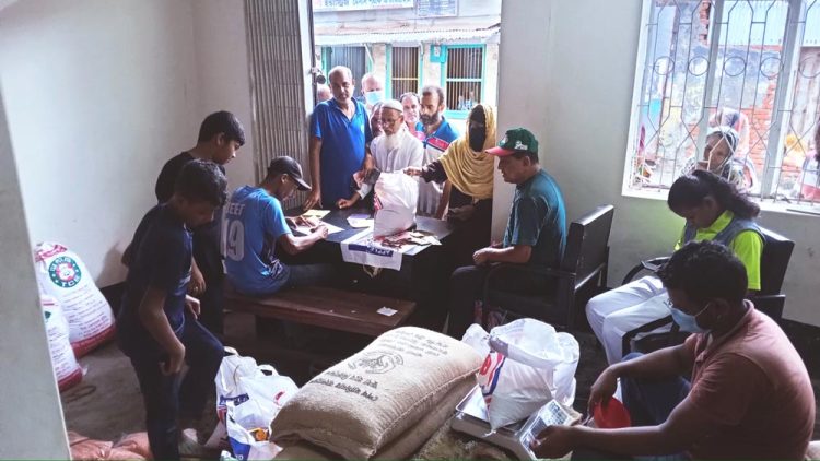 ঝালকাঠিতে টিসিবি পণ্য বিক্রি আপাতত অব্যাহত রাখা হয়েছে