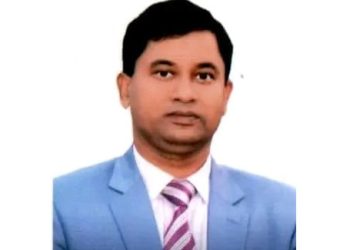 ঝালকাঠির নবাগত জেলা প্রশাসকের কাছে দায়িত্ব হস্তান্তর করেছেন বিদায়ী জেলা প্রশাসক