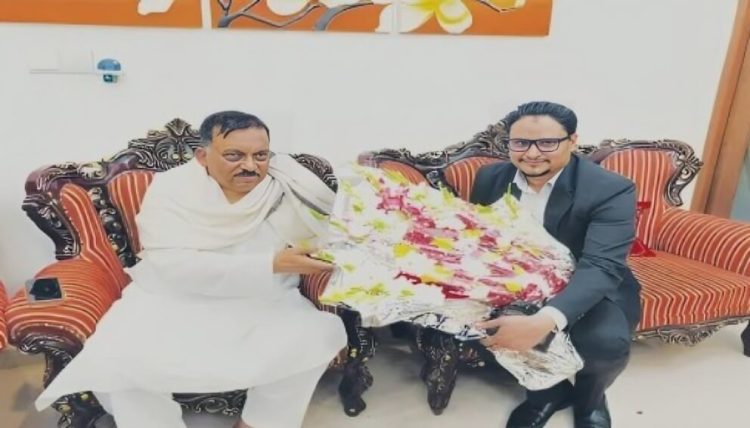 এক দশকে শতকোটি টাকার মালিক হয়েছেন সায়মুম