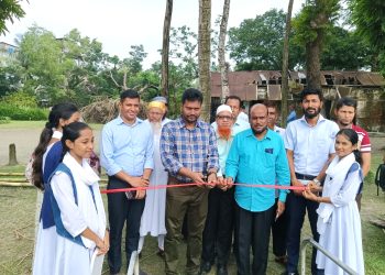 কাঠালিয়ায় ব্রাকের ভাসমান শিক্ষা তরী কার্যক্রমের উদ্বোধন
