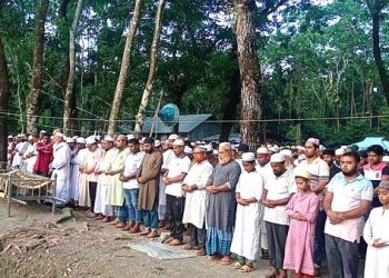 কাঠালিয়া সদর ইউনিয়ন পরিষদের চেয়ারম্যান নাহিদ সিকদাদের জানাযা নামাজ ও দাফন সম্পন্ন