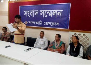 ঝালকাঠিতে সংখ্যালঘু পরিবারের জানমালের নিরাপত্তা চেয়ে সংবাদ সম্মেলন