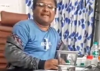 ঘুষের ভিডিও ভাইরাল হওয়া সেই ইকবাল কবির বহাল তবিয়তে : ভুক্তভোগীরা জানালেন তার দুর্নীতি বেড়েছে আরও