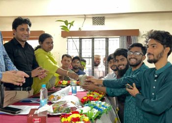 জাতীয় যুব দিবস উপলক্ষে ঝালকাঠিতে ইয়াসের ফলজ ও বনজ চারা বিতরণ